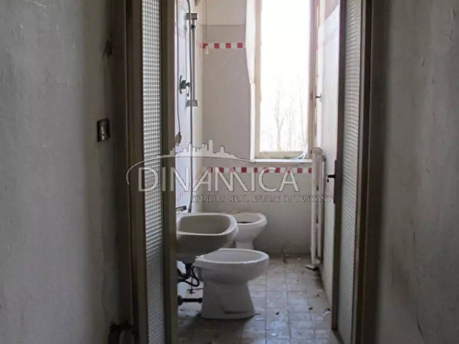 Immagine 35 di Villa in vendita  a Castelfranco Di Sotto