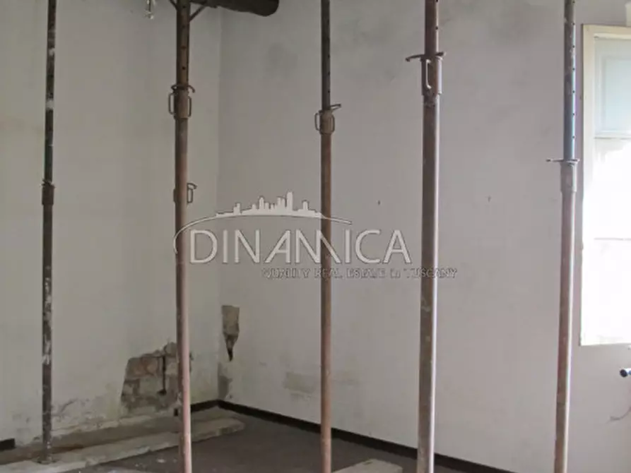 Immagine 39 di Villa in vendita  a Castelfranco Di Sotto