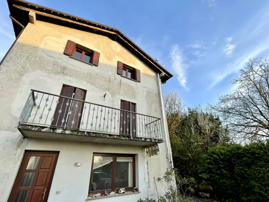 Immagine 1 di Casa indipendente in vendita  in via rive a Rivignano Teor