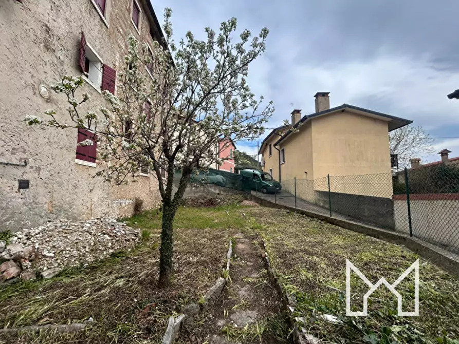 Immagine 5 di Rustico / casale in vendita  a Pove Del Grappa