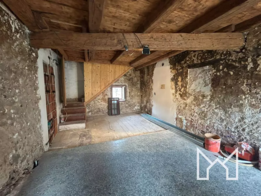 Immagine 7 di Rustico / casale in vendita  a Pove Del Grappa