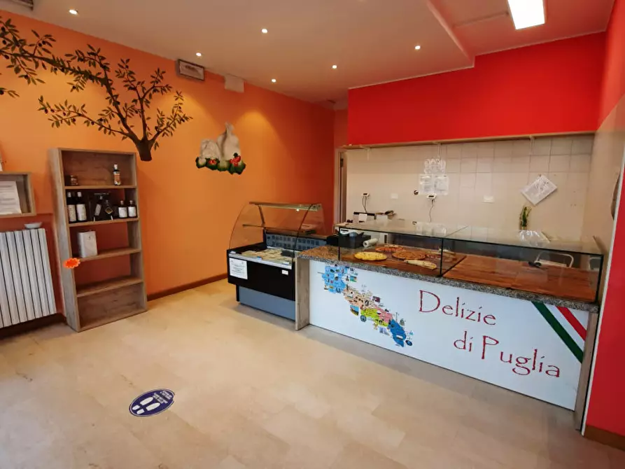 Immagine 2 di Negozio in affitto  in Via Scapacchiò  n. 44 a Selvazzano Dentro