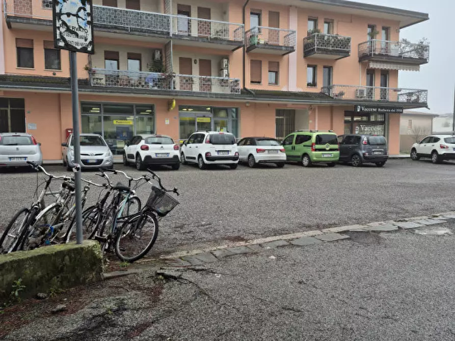 Immagine 14 di Negozio in affitto  in Via Scapacchiò  n. 44 a Selvazzano Dentro