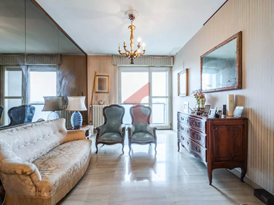 Immagine 5 di Appartamento in vendita  in Via Roma a Sant'ilario D'enza