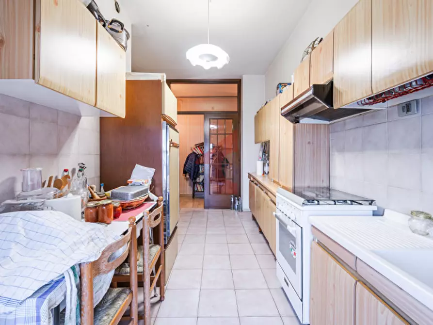 Immagine 11 di Appartamento in vendita  in Via Roma a Sant'ilario D'enza