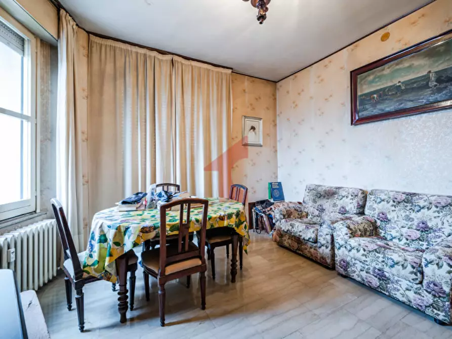 Immagine 20 di Appartamento in vendita  in Via Roma a Sant'ilario D'enza