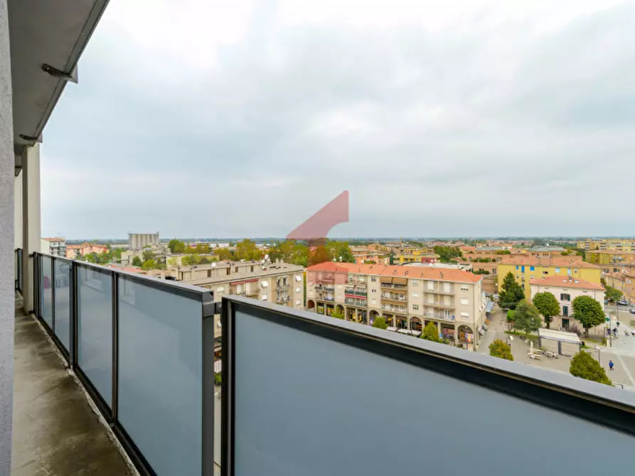 Immagine 29 di Appartamento in vendita  in Via Roma a Sant'ilario D'enza