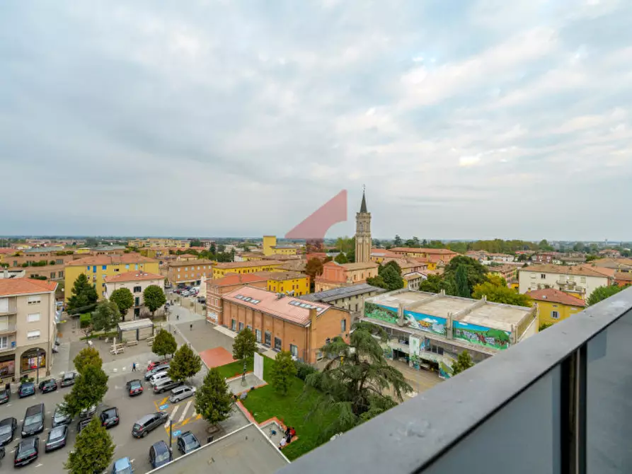 Immagine 31 di Appartamento in vendita  in Via Roma a Sant'ilario D'enza