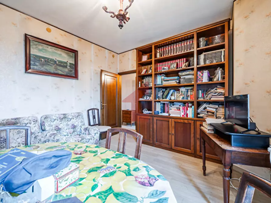 Immagine 21 di Appartamento in vendita  in Via Roma a Sant'ilario D'enza