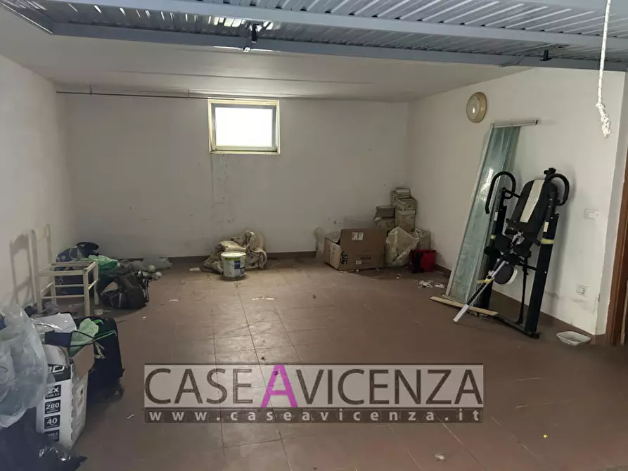 Immagine 12 di Casa trifamiliare in affitto  in via roma a Nanto
