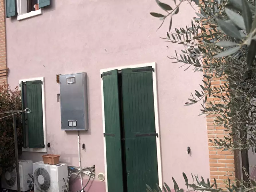 Immagine 13 di Casa trifamiliare in affitto  in via roma a Nanto