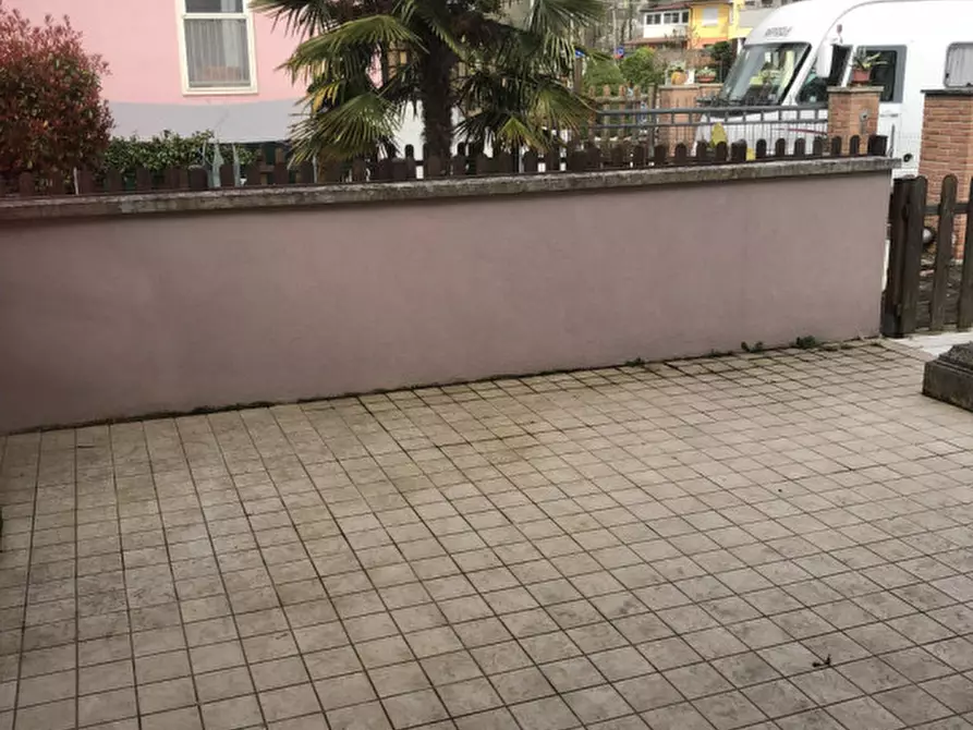 Immagine 21 di Casa trifamiliare in affitto  in via roma a Nanto
