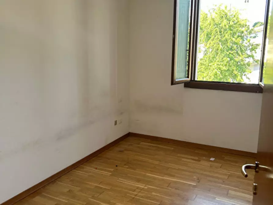 Immagine 25 di Casa trifamiliare in affitto  in via roma a Nanto