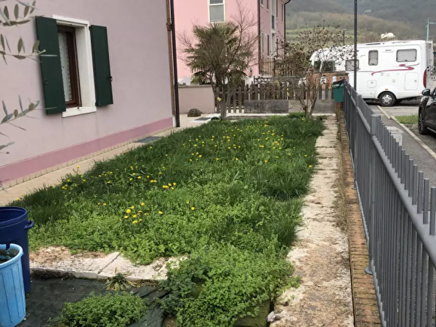 Immagine 27 di Casa trifamiliare in affitto  in via roma a Nanto
