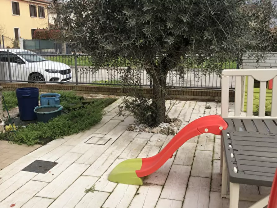 Immagine 31 di Casa trifamiliare in affitto  in via roma a Nanto