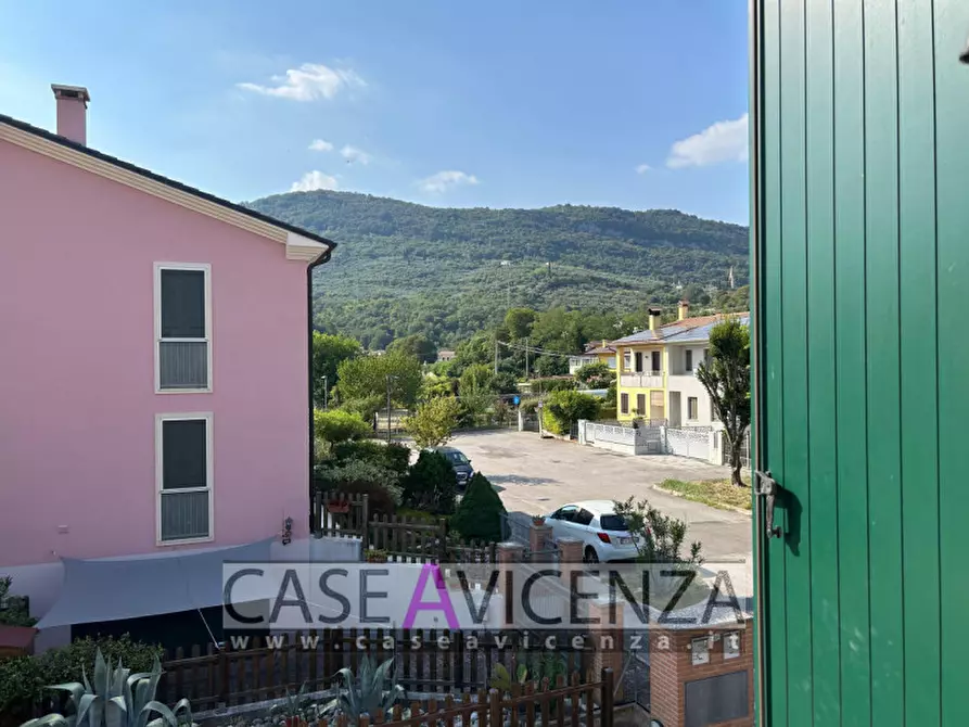 Immagine 32 di Casa trifamiliare in affitto  in via roma a Nanto