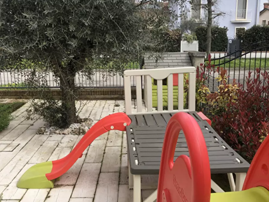 Immagine 32 di Casa trifamiliare in affitto  in via roma a Nanto