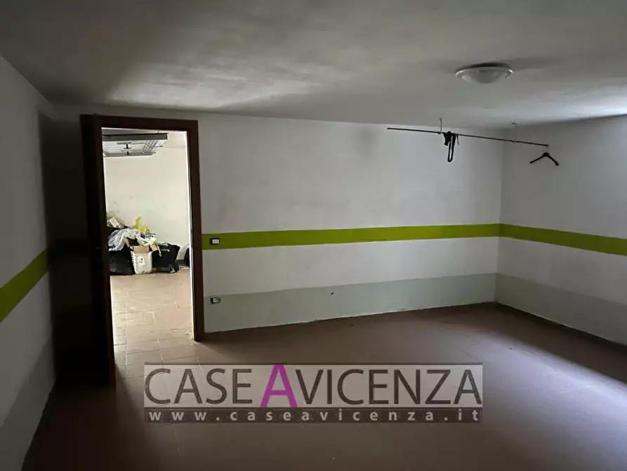 Immagine 38 di Casa trifamiliare in affitto  in via roma a Nanto