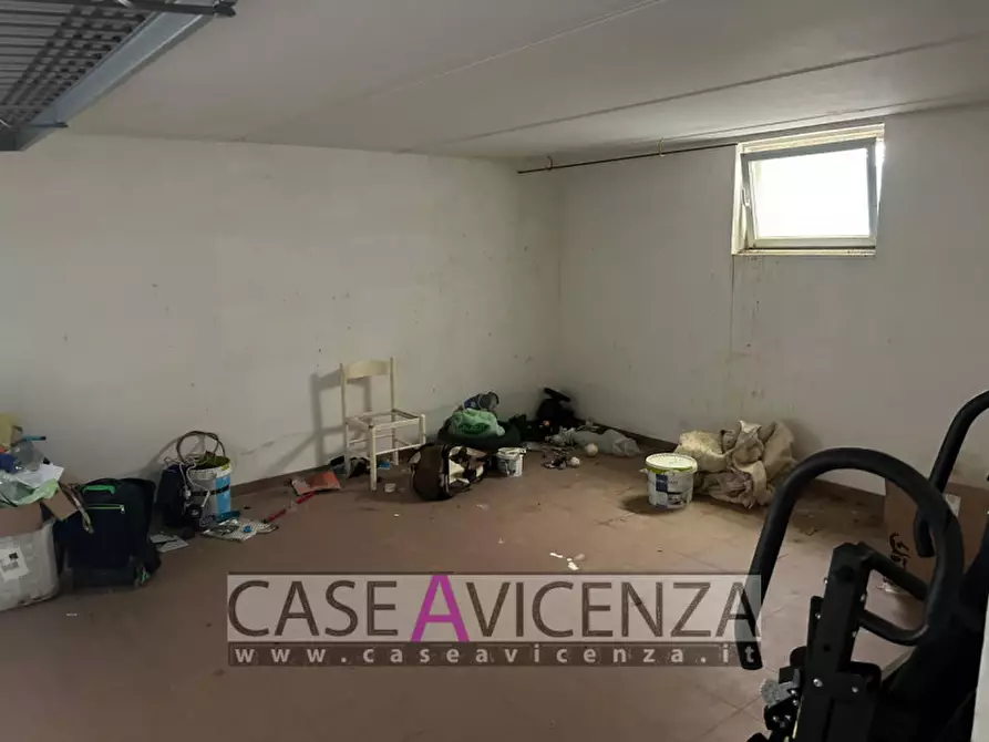 Immagine 39 di Casa trifamiliare in affitto  in via roma a Nanto