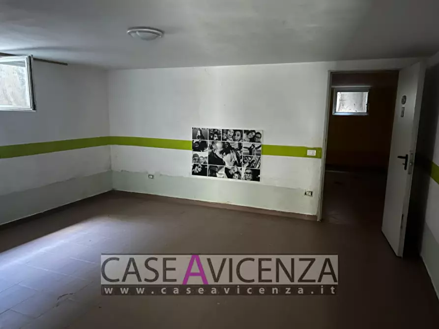 Immagine 42 di Casa trifamiliare in affitto  in via roma a Nanto