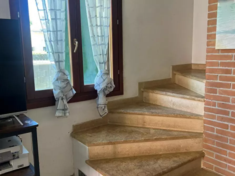 Immagine 43 di Casa trifamiliare in affitto  in via roma a Nanto