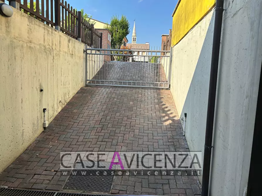 Immagine 45 di Casa trifamiliare in affitto  in via roma a Nanto