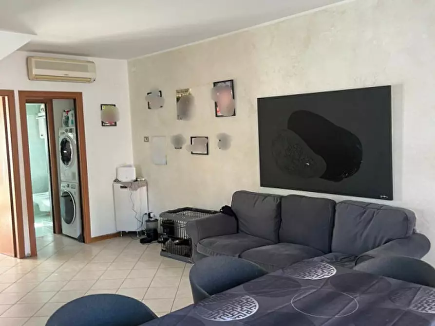 Immagine 49 di Casa trifamiliare in affitto  in via roma a Nanto