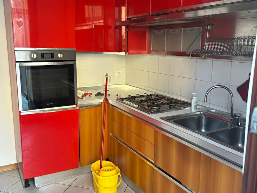 Immagine 53 di Casa trifamiliare in affitto  in via roma a Nanto