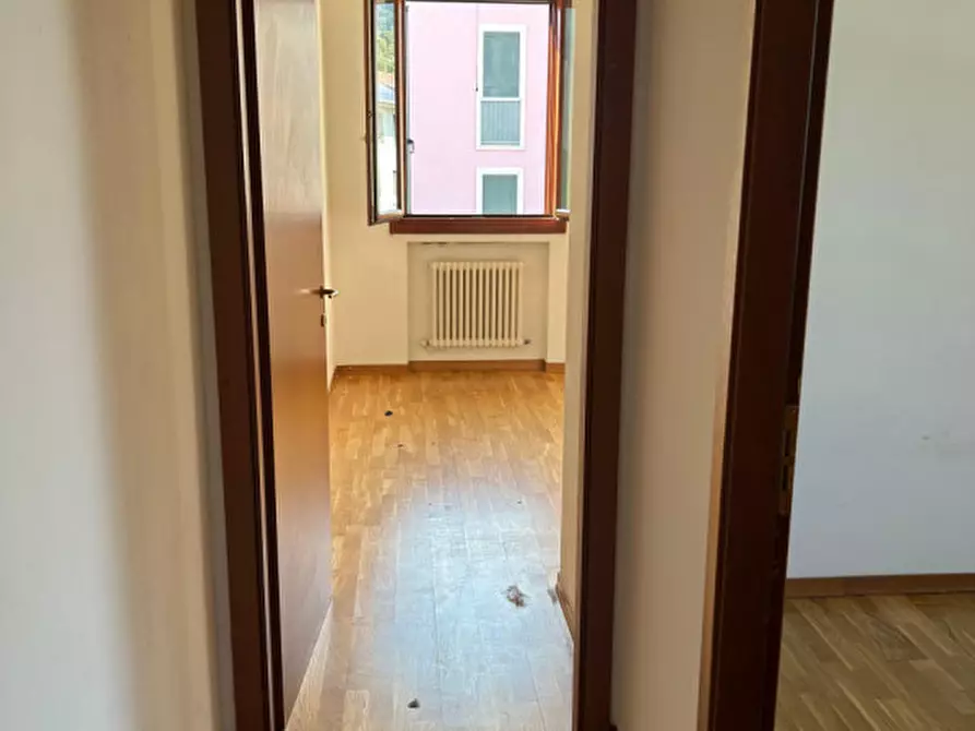 Immagine 55 di Casa trifamiliare in affitto  in via roma a Nanto