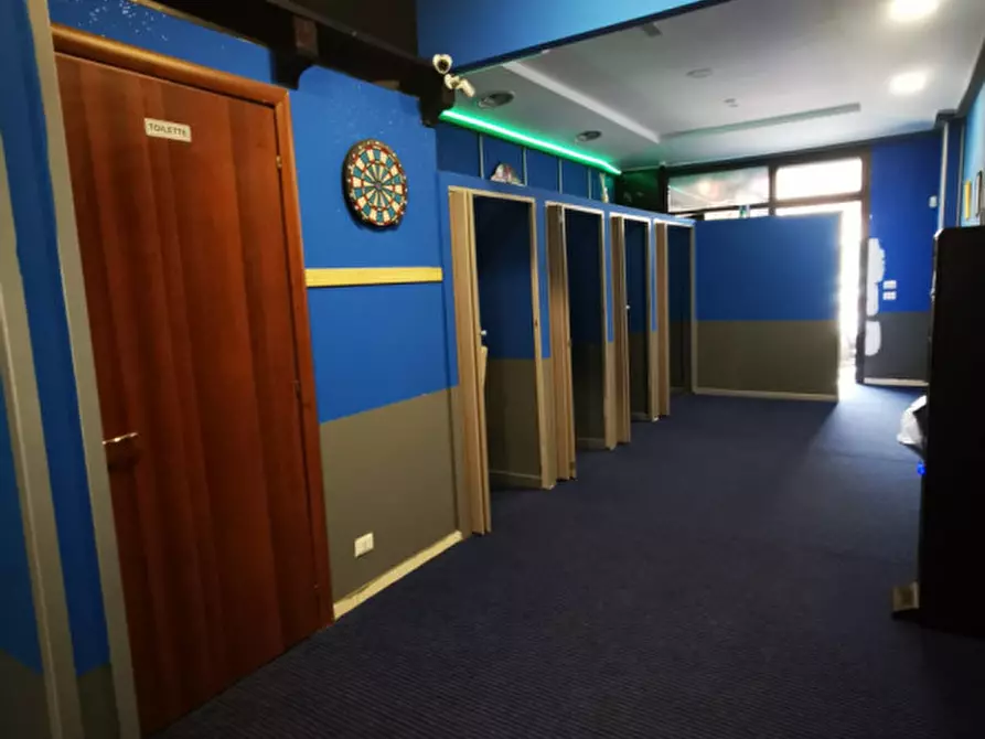 Immagine 3 di Magazzino in vendita  in VIA VIBO VALENTIA a Catanzaro