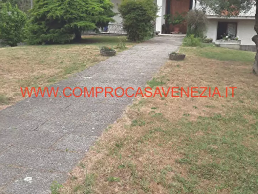 Immagine 3 di Casa indipendente in vendita  in via delle grazie a Casale Sul Sile