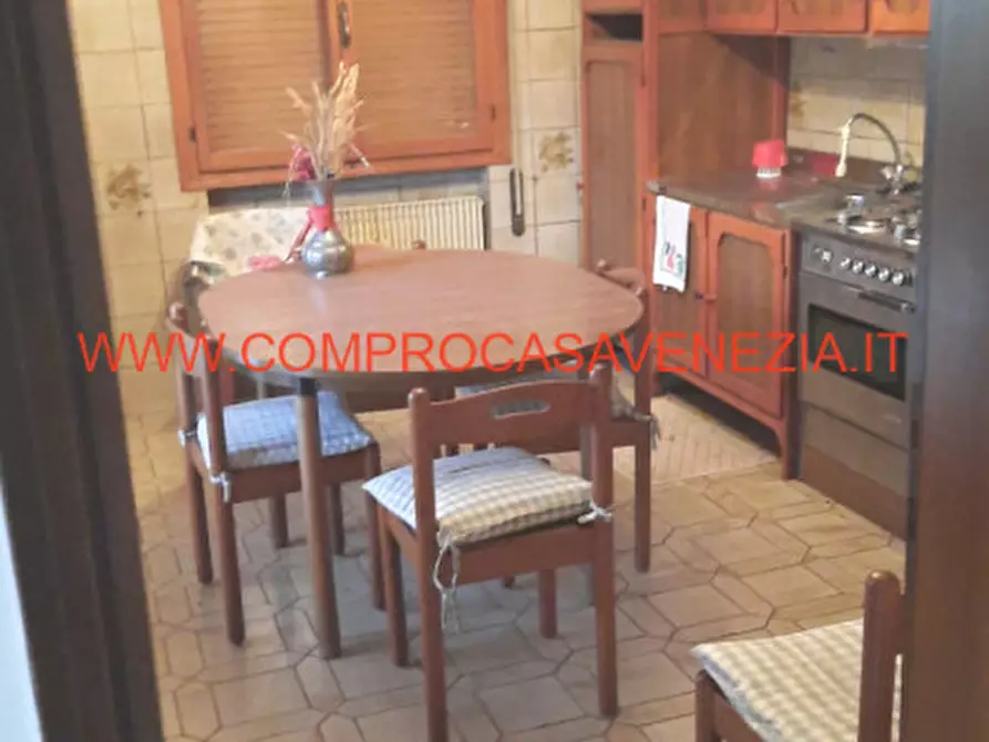 Immagine 13 di Casa indipendente in vendita  in via delle grazie a Casale Sul Sile