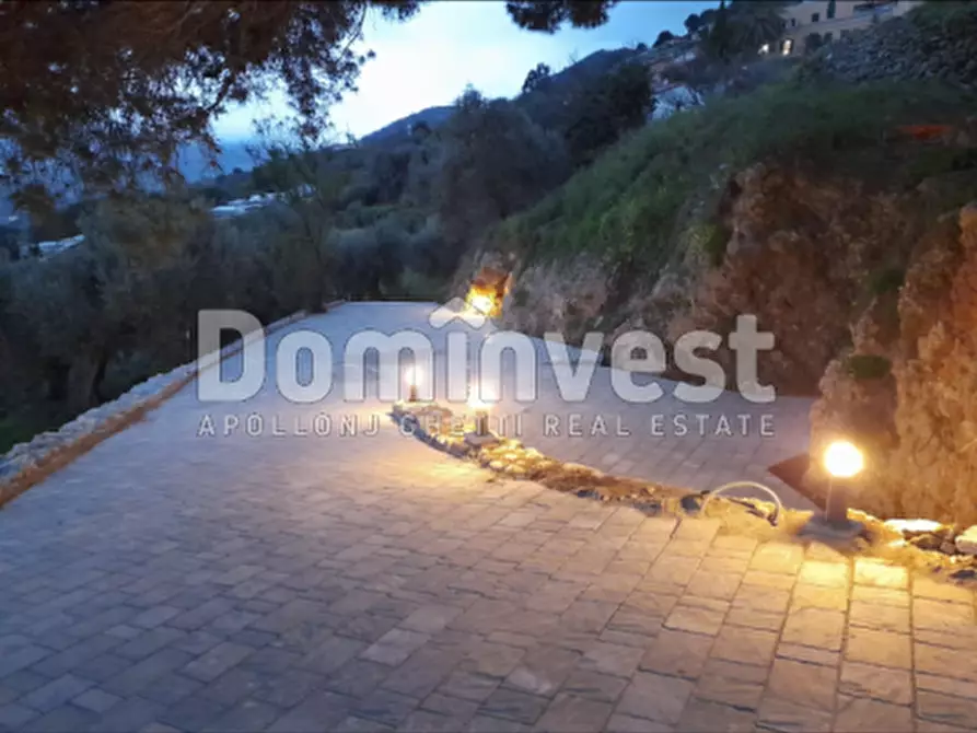 Immagine 23 di Villa in affitto  in via alle ville a Ventimiglia