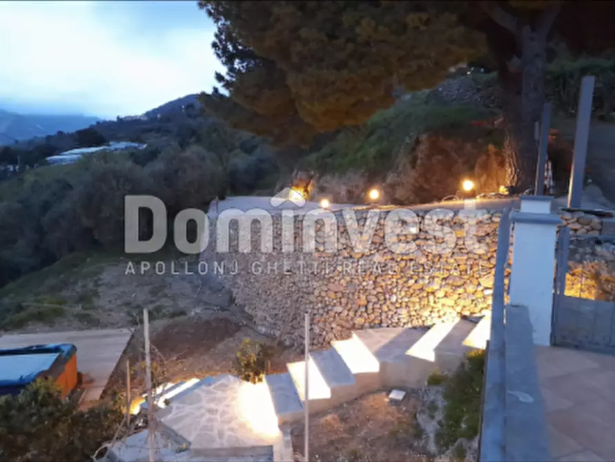 Immagine 24 di Villa in affitto  in via alle ville a Ventimiglia