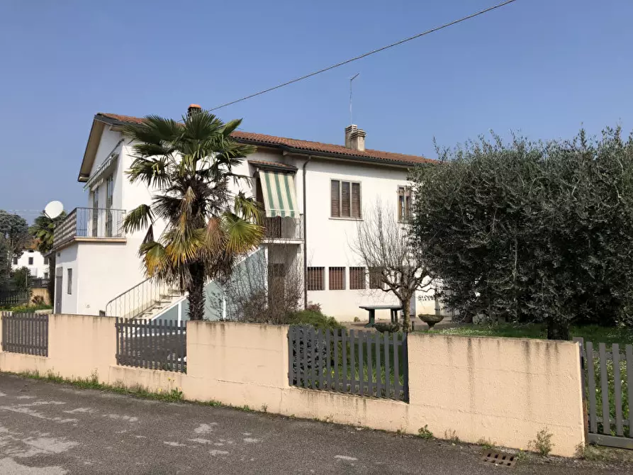 Immagine 1 di Casa indipendente in vendita  in Via Pigafetta 4 a Bolzano Vicentino