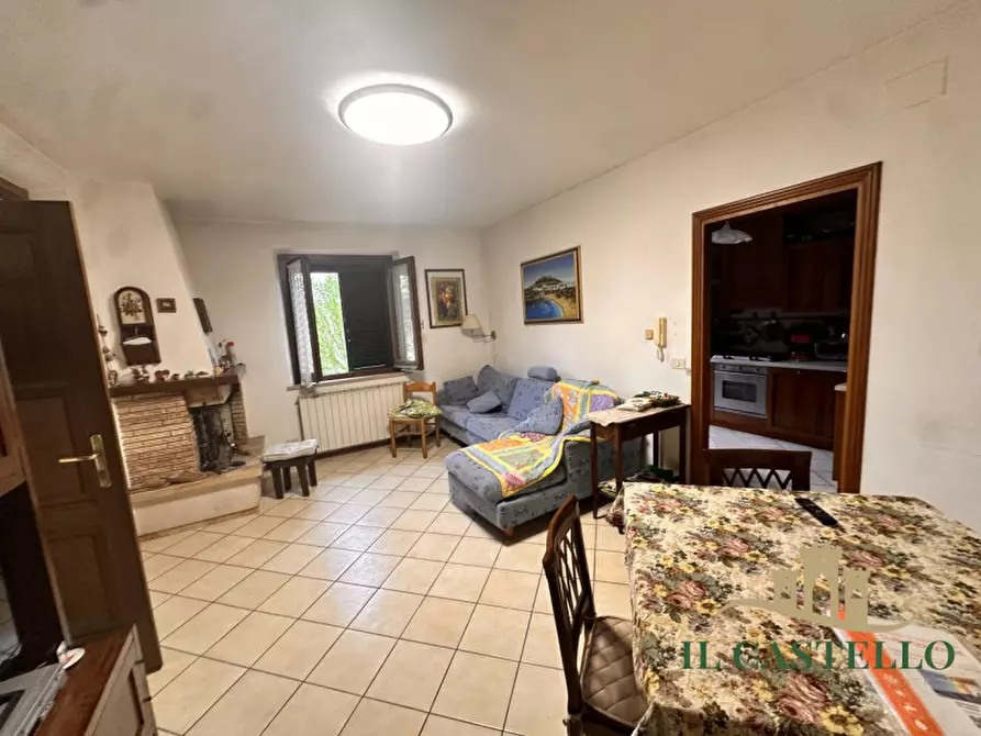 Immagine 2 di Appartamento in vendita  in Via tenente colonnello Fioretti a Castiglione Del Lago