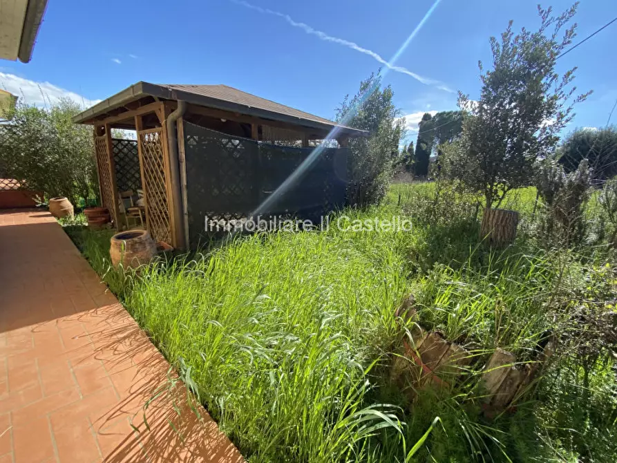 Immagine 10 di Appartamento in vendita  in Via tenente colonnello Fioretti a Castiglione Del Lago