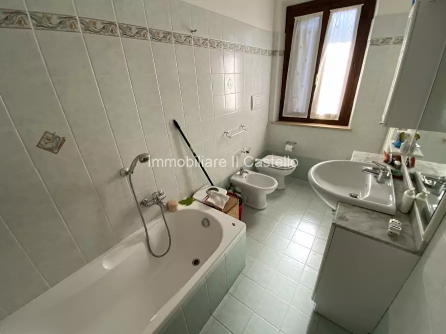 Immagine 18 di Appartamento in vendita  in Via tenente colonnello Fioretti a Castiglione Del Lago