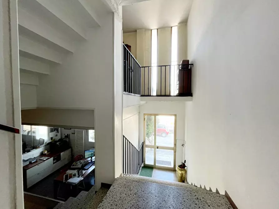 Immagine 5 di Negozio in vendita  in VIA ALTURA a Ospedaletto Euganeo