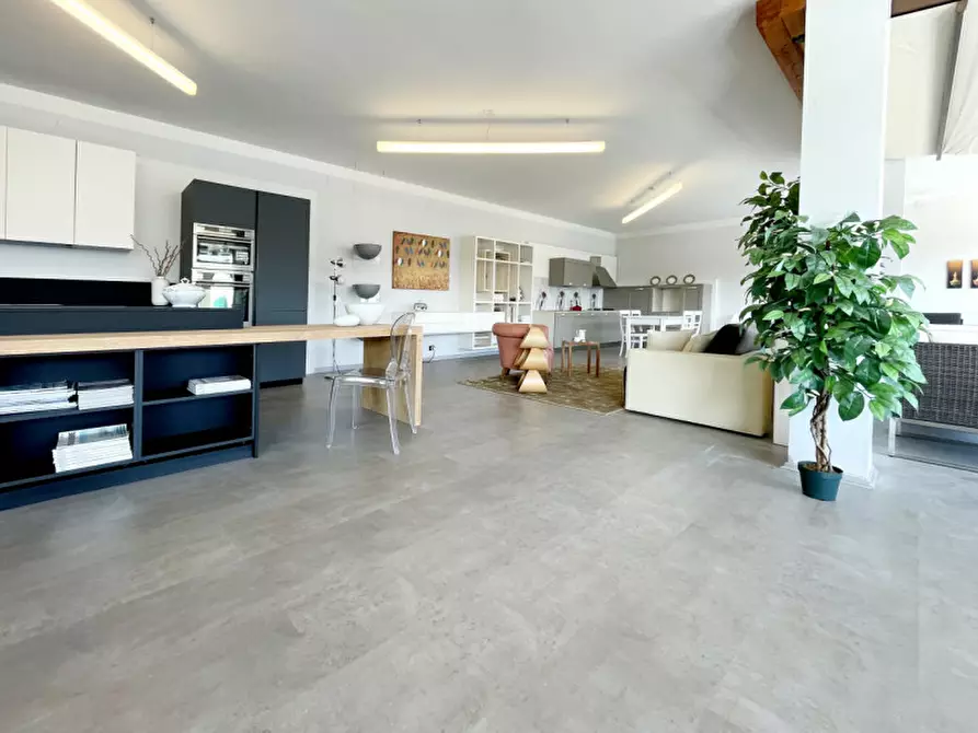 Immagine 13 di Negozio in vendita  in VIA ALTURA a Ospedaletto Euganeo