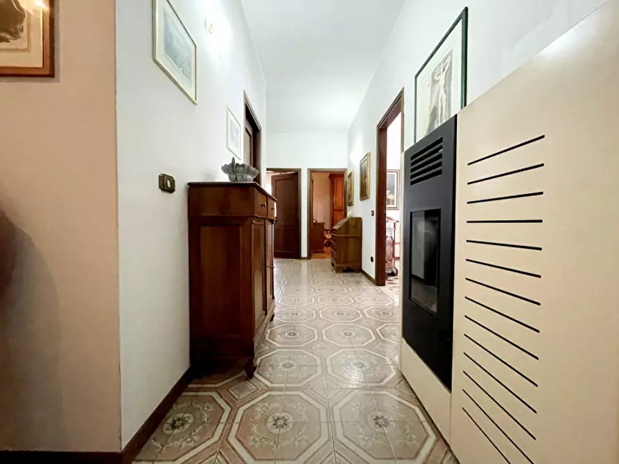 Immagine 14 di Negozio in vendita  in VIA ALTURA a Ospedaletto Euganeo