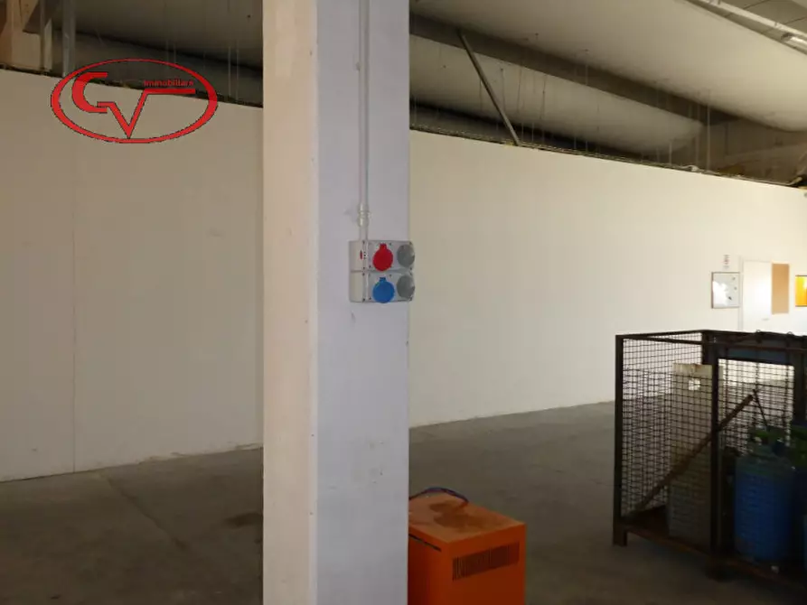 Immagine 19 di Capannone industriale in affitto  in via fabbrini a Figline E Incisa Valdarno