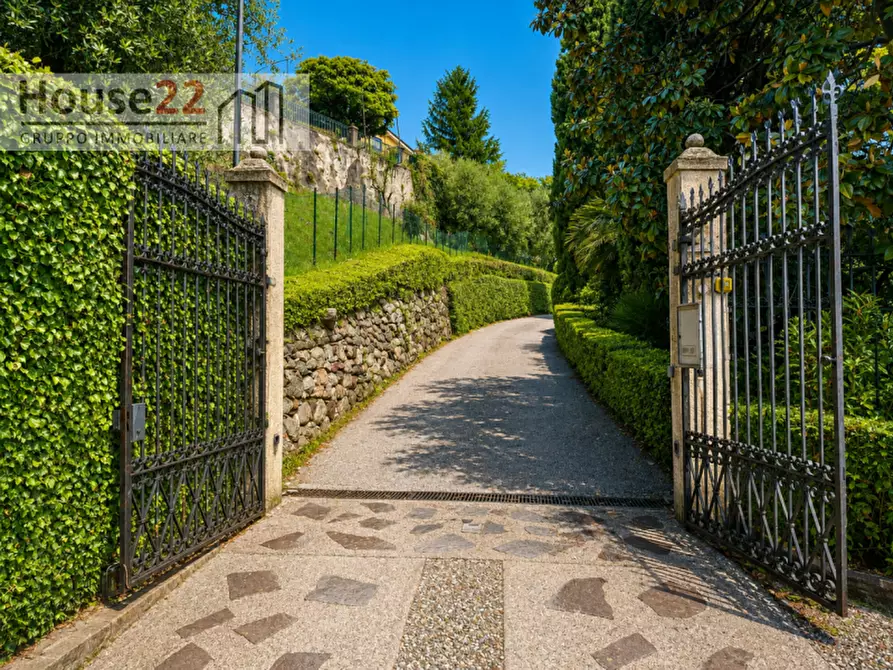 Immagine 38 di Casa bifamiliare in vendita  in Via Gramsci a Padenghe Sul Garda