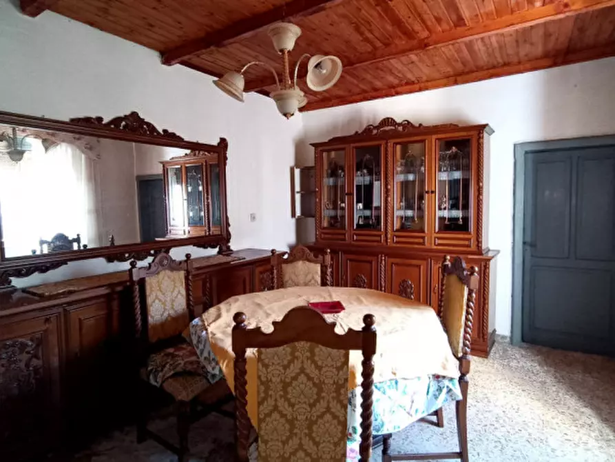 Immagine 4 di Casa bifamiliare in vendita  in VIA MONTE GRAPPA a Civita D'antino