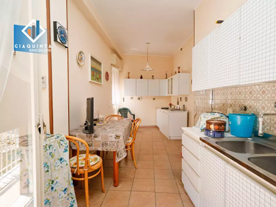 Immagine 3 di Casa indipendente in vendita  in Via Donizetti n 16 a Palagonia