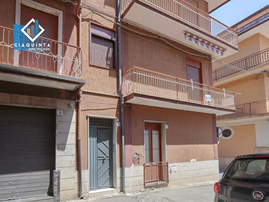 Immagine 10 di Casa indipendente in vendita  in Via Donizetti n 16 a Palagonia