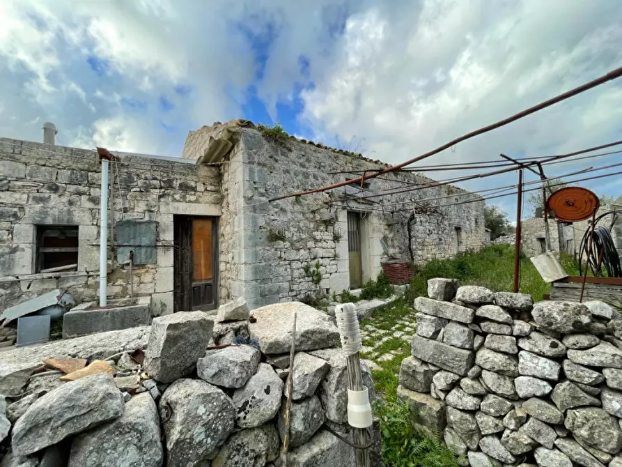 Immagine 9 di Casa indipendente in vendita  in Via San Giuliano Macalle a Modica