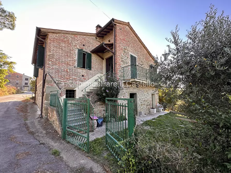 Immagine 1 di Casa indipendente in vendita  in Via Mazzini a Castiglione Del Lago