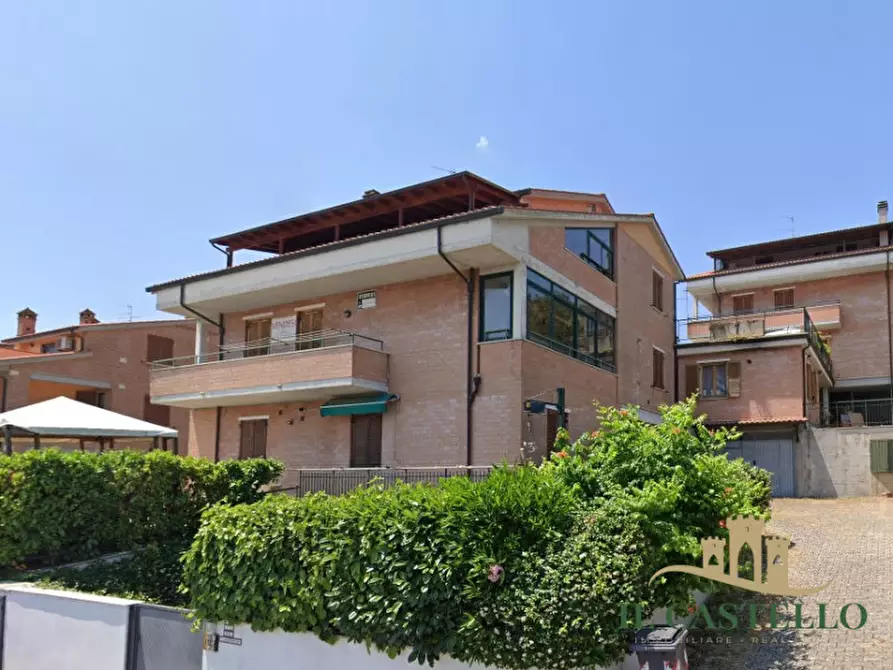 Immagine 1 di Appartamento in vendita  in Viale della Repubblica a Panicale