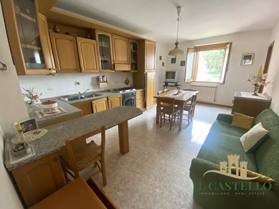 Immagine 3 di Appartamento in vendita  in Viale della Repubblica a Panicale